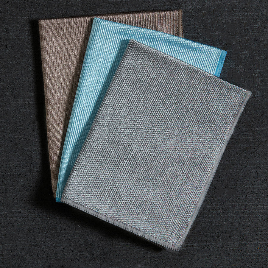 Absorbent, Lint-Free Microfiber Cloth