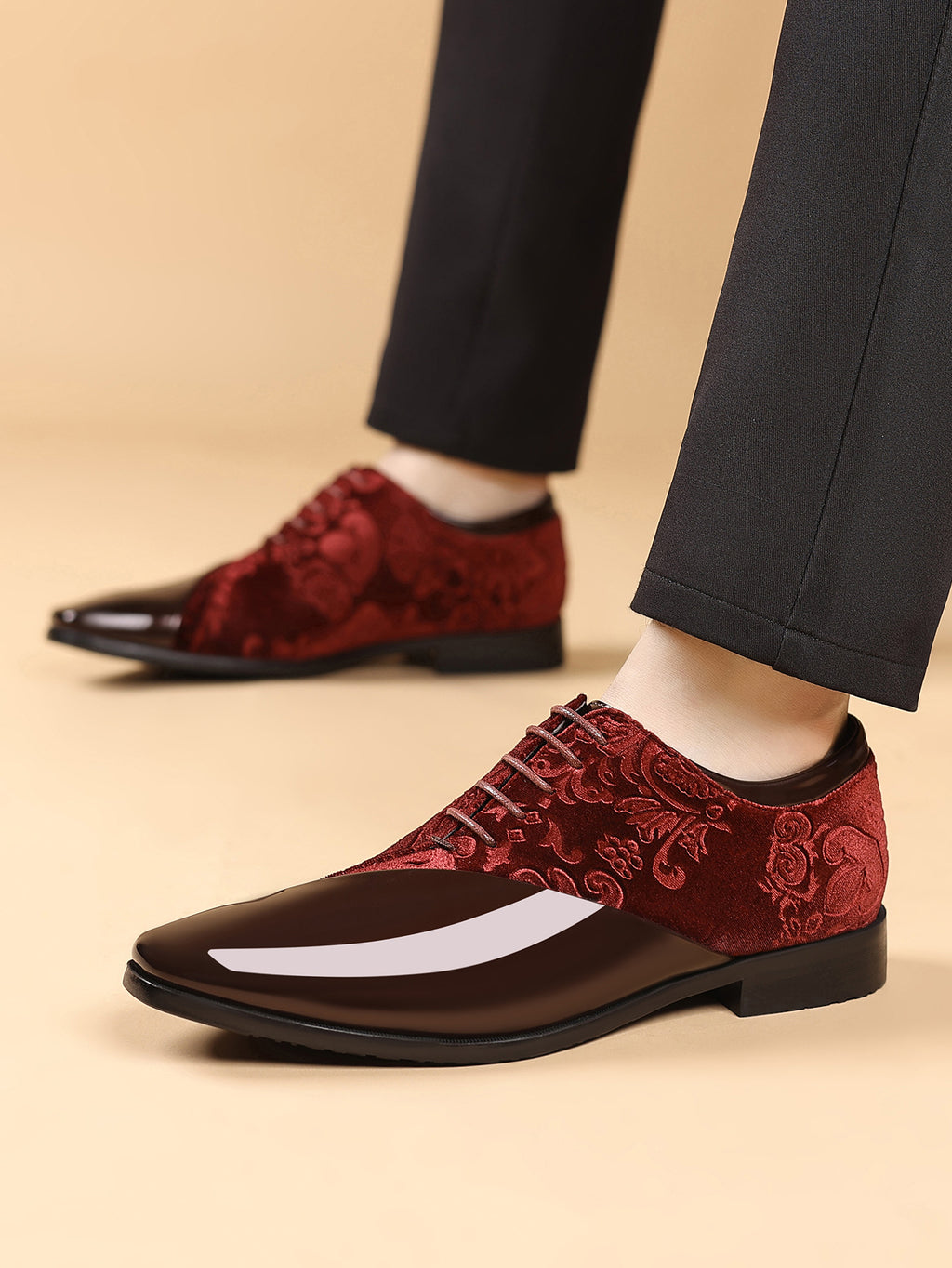 Business Shoes in Glossy Leather