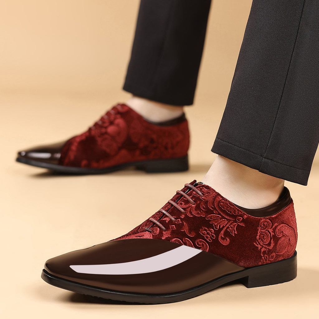 Business Shoes in Glossy Leather
