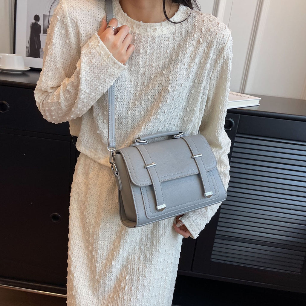 Versatile Minimalist Shoulder Bag