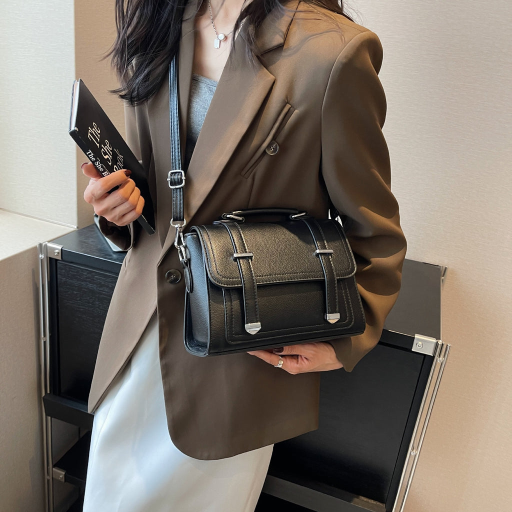 Versatile Minimalist Shoulder Bag