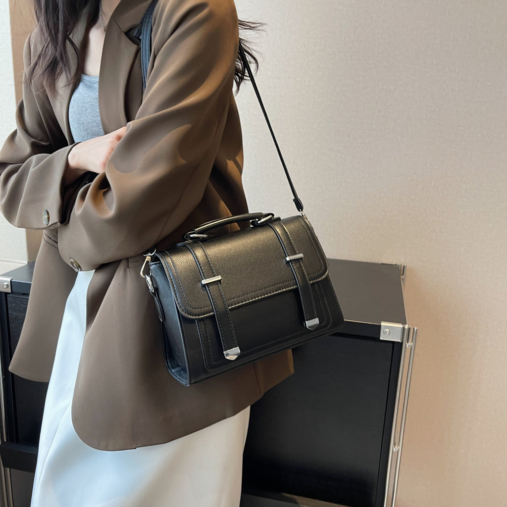 Versatile Minimalist Shoulder Bag