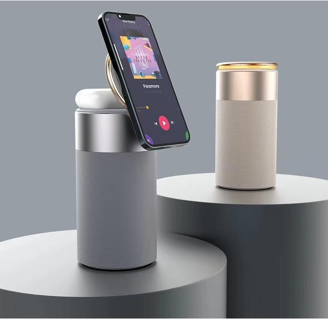 3-in-1 Multifunctional Charging Station